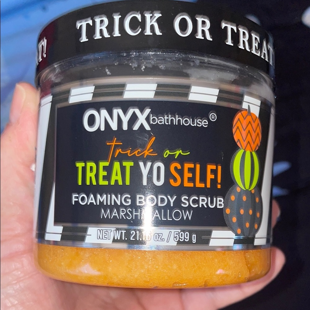 Orange Foaming Body Scrub